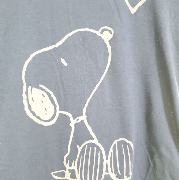 Snoopy t-shirt - junior medium 7/9 - Picture 2 of 4
